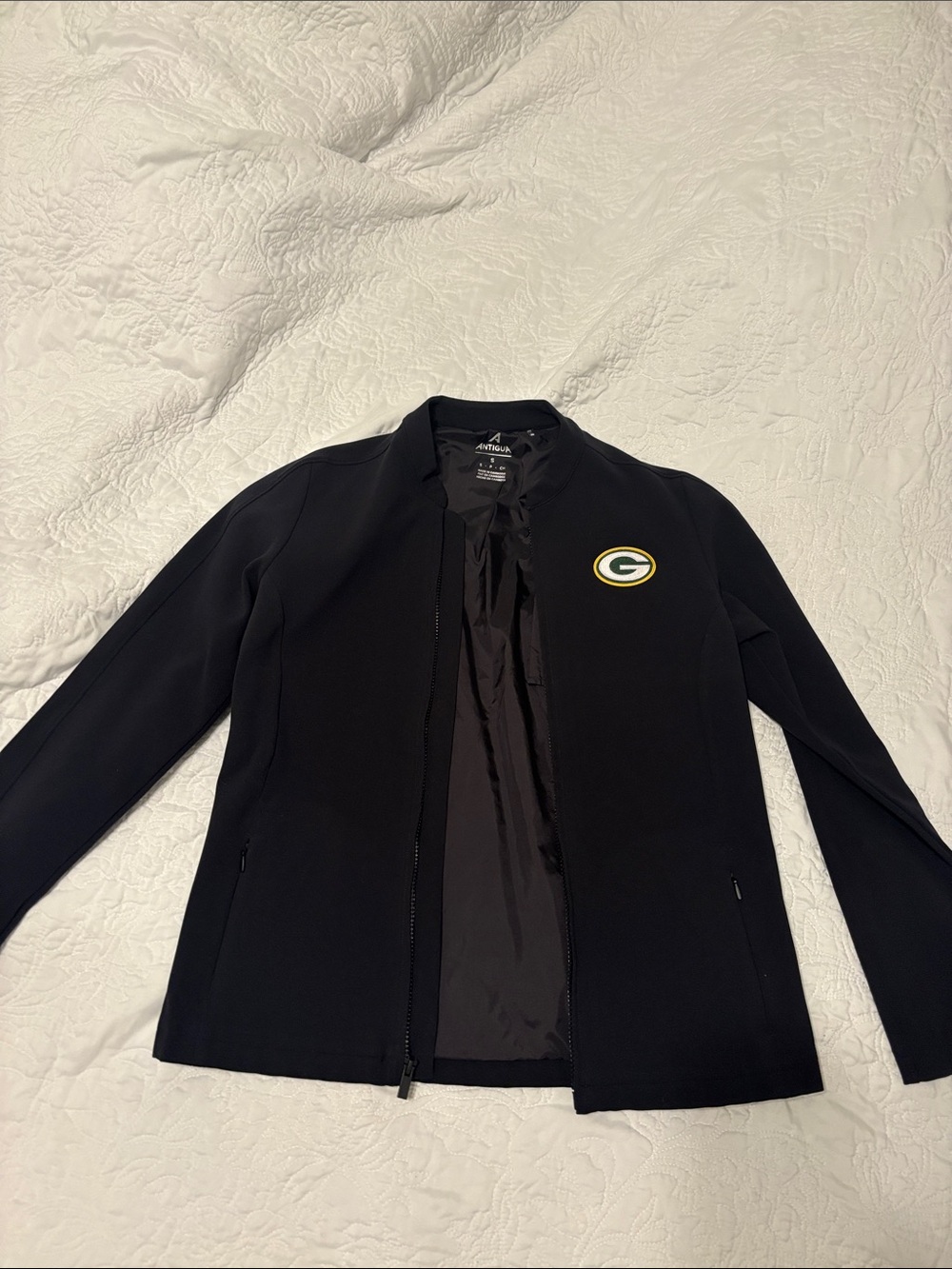 Women's Black Zip-Front Jacket green bay packers